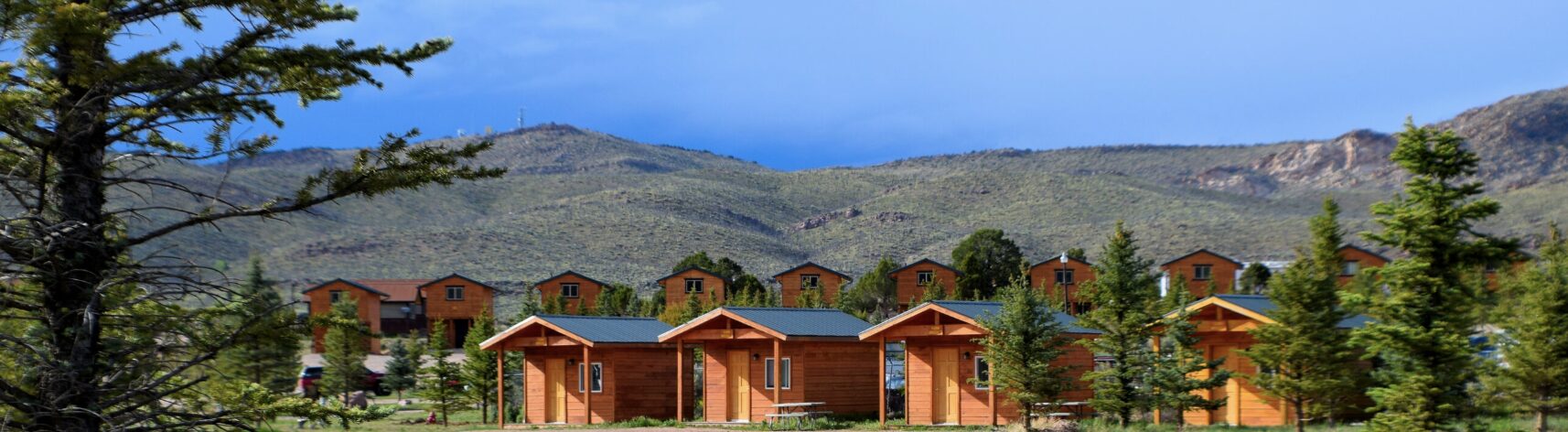 Luxury family or Individual Cabin As Viewed From The Landscaped Back Yard At Dutch John Resort At Flaming Gorge